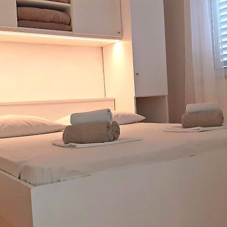Apartments Villa Bonaca Baška Voda Esterno foto