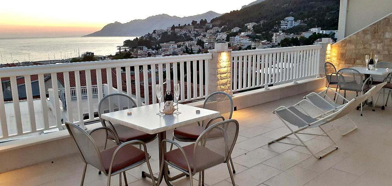 Apartments Villa Bonaca Baška Voda Esterno foto